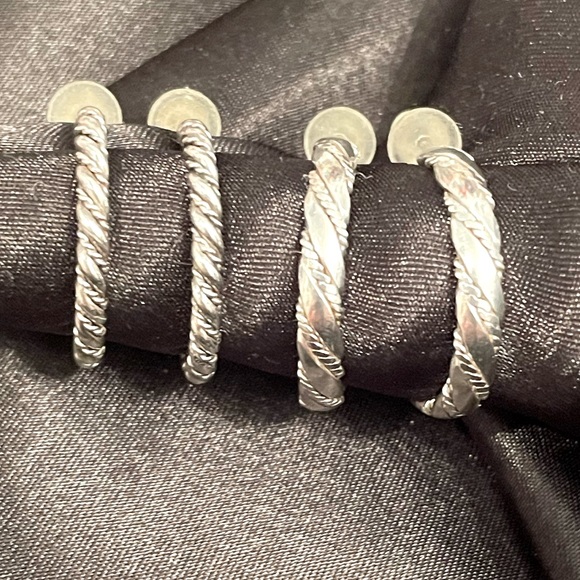 Silver hoop earrings - Picture 1 of 2
